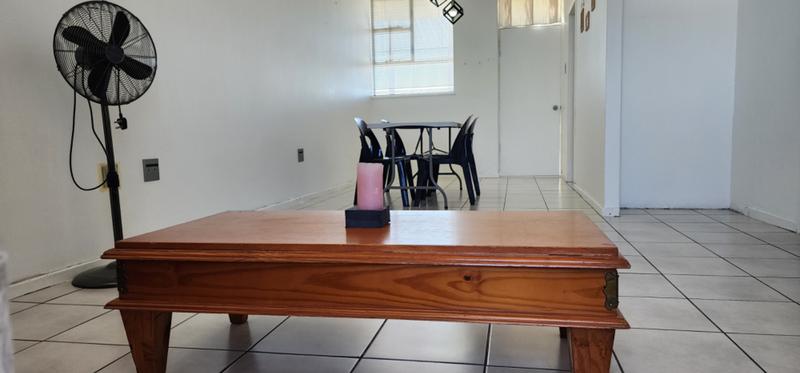 2 Bedroom Property for Sale in Goodwood Central Western Cape